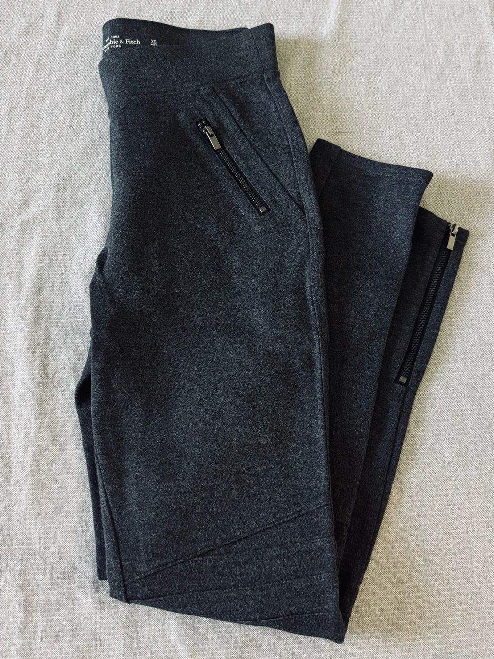 Abercrombie & Fitch Gray Leggings Tights S